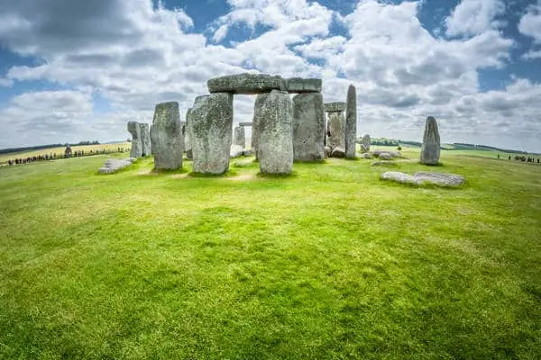 Tour Chauffeur Windsor Castle (or Hampton Court), Stonehenge & Bath